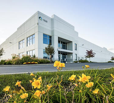 Exterior view of distribution center at Lehigh Valley in Allentown, PA